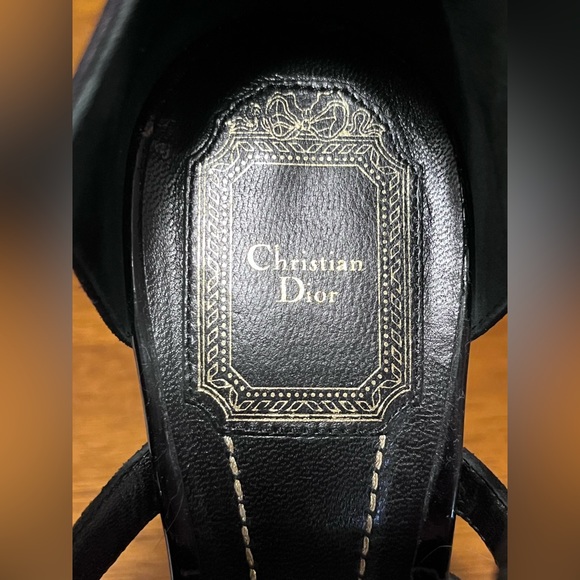 Christian Dior heels - Picture 3 of 13